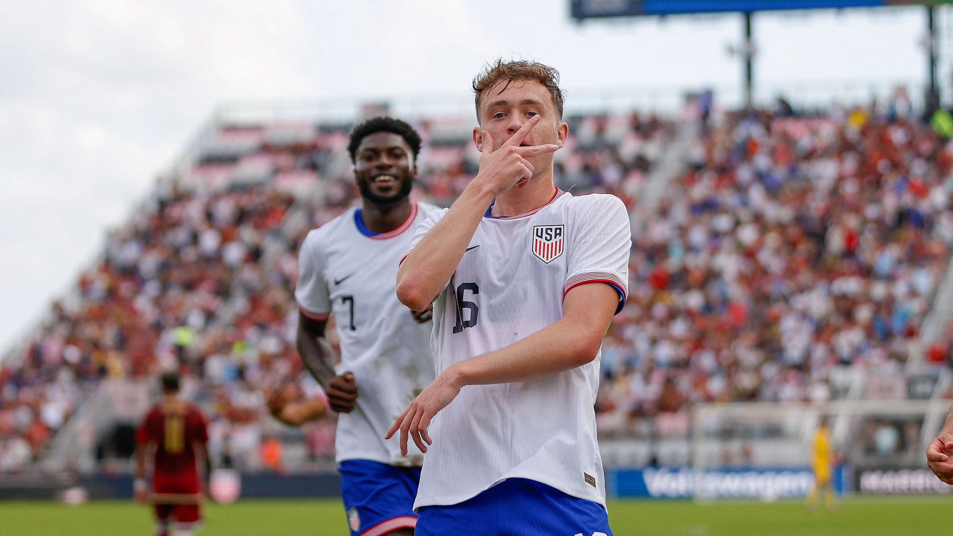 高的转会费 高的转会费